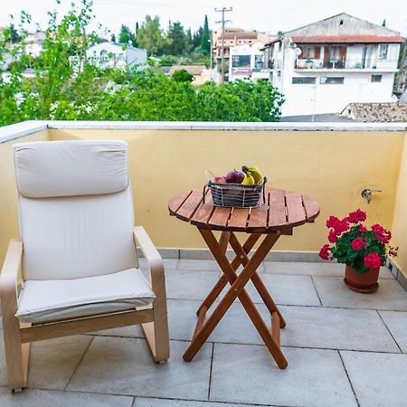 Julia΄S Apartment Alepou Exteriör bild
