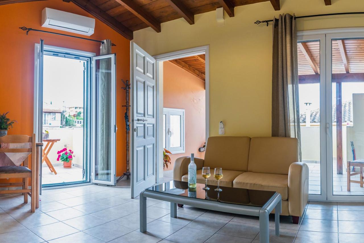 Julia΄S Apartment Alepou Exteriör bild