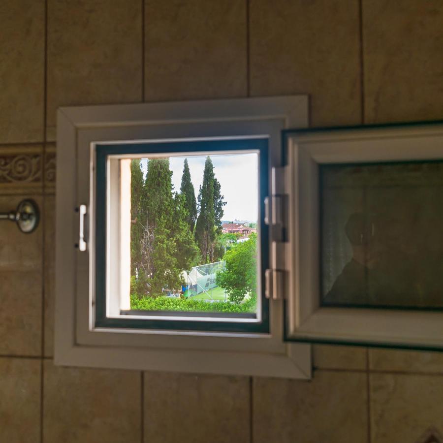 Julia΄S Apartment Alepou Exteriör bild