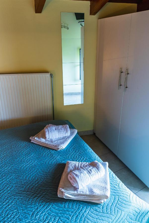 Julia΄S Apartment Alepou Exteriör bild