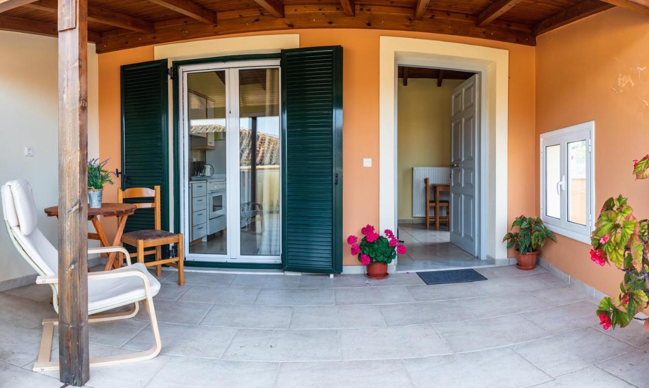 Julia΄S Apartment Alepou Exteriör bild